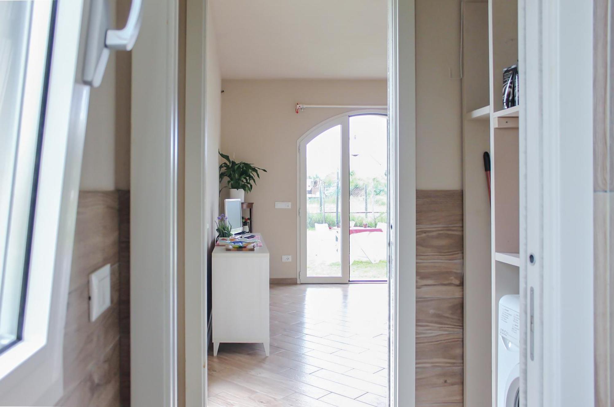 Modern Home With Private Parking Near The Station! Лука Екстериор снимка