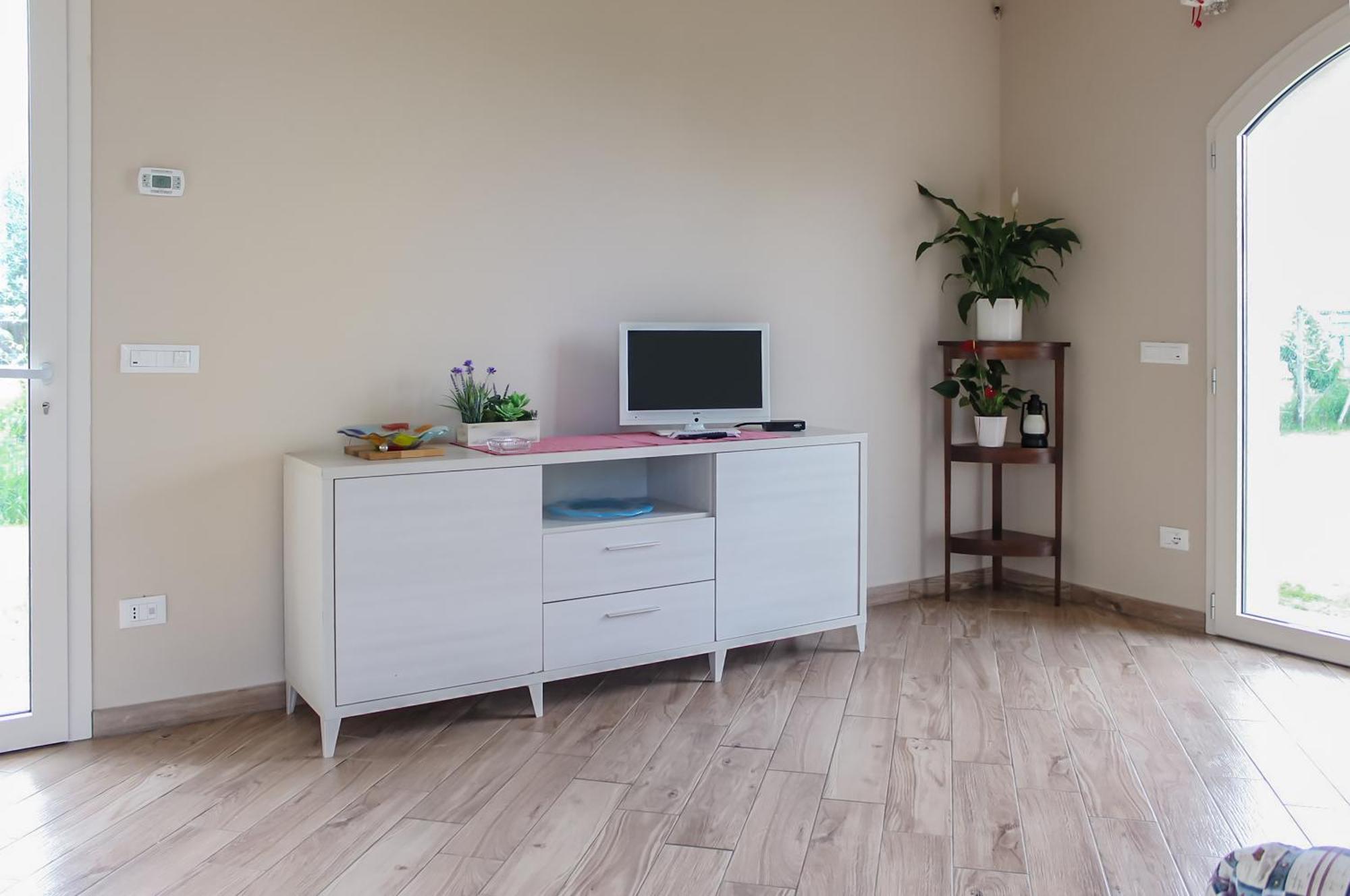 Modern Home With Private Parking Near The Station! Лука Екстериор снимка